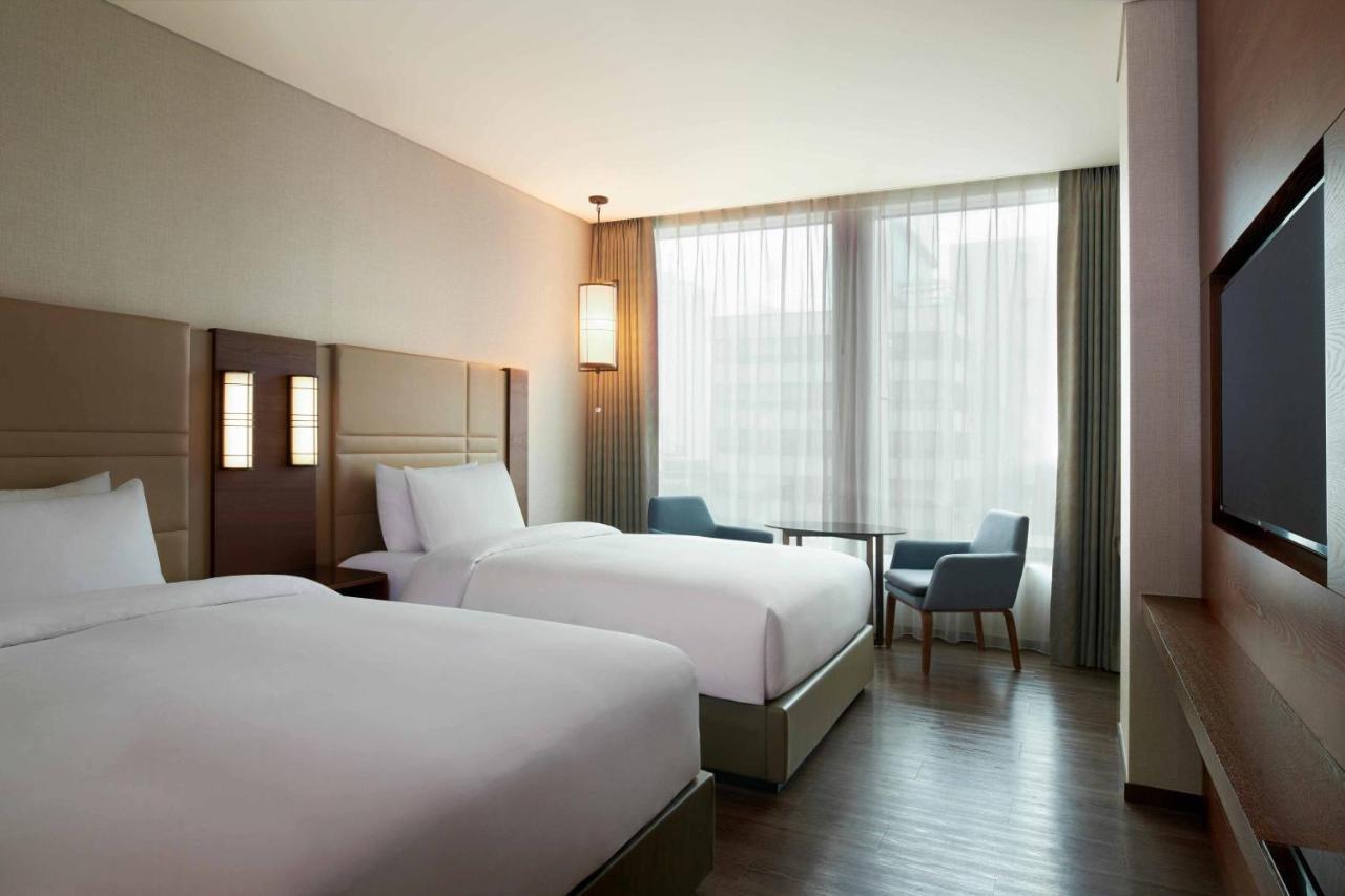 Courtyard By Marriott Seoul Namdaemun Hotel Exterior photo