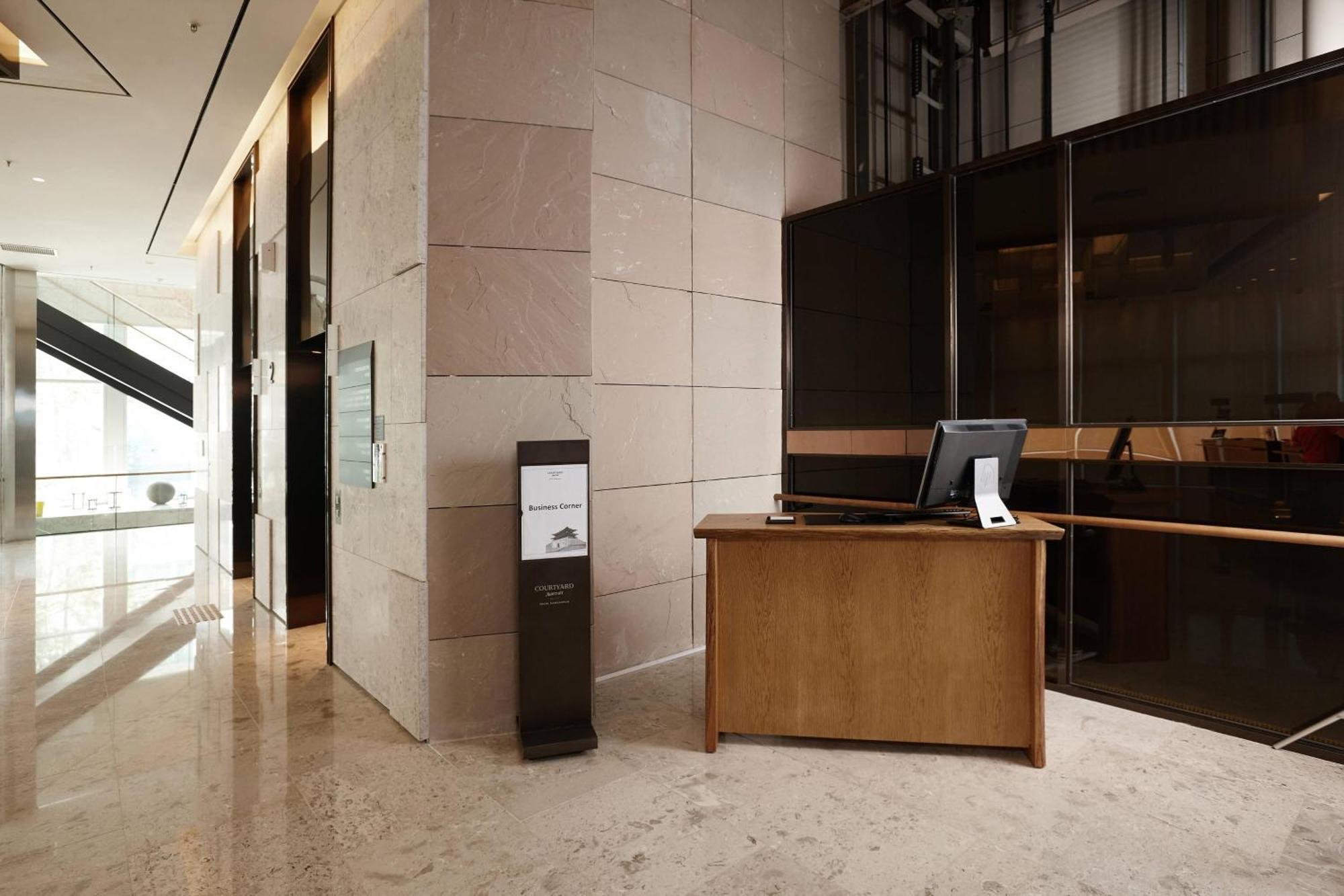 Courtyard By Marriott Seoul Namdaemun Hotel Exterior photo